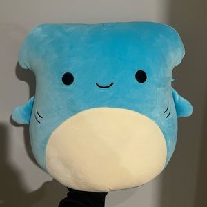 NWOT Hakim 12 Inch Hammerhead Shark Squishmallow